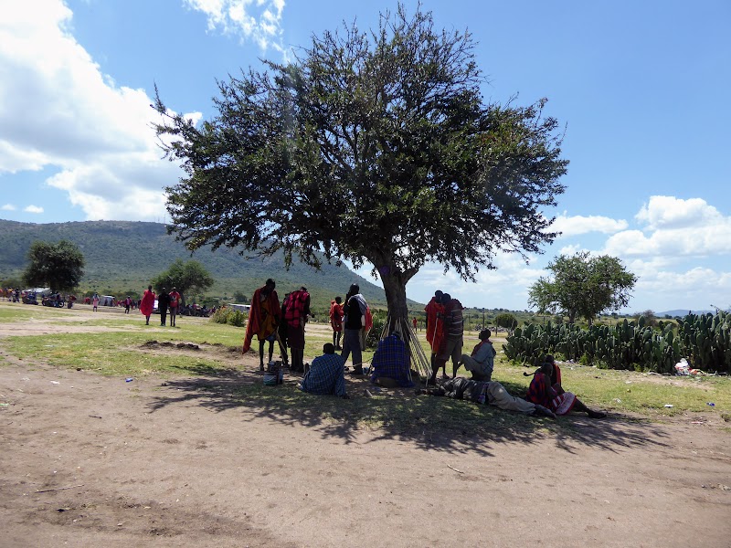 ENKEWA Y SU RELACION CON EL PUEBLO MASAI - Un poquito de Kenia: Lagos Naivasha y Nakuru, Samburu y Masai Mara (7)