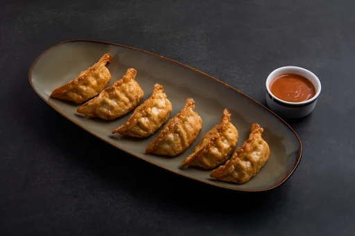 Crispy-fried Chilli Cheese & Veg Momos