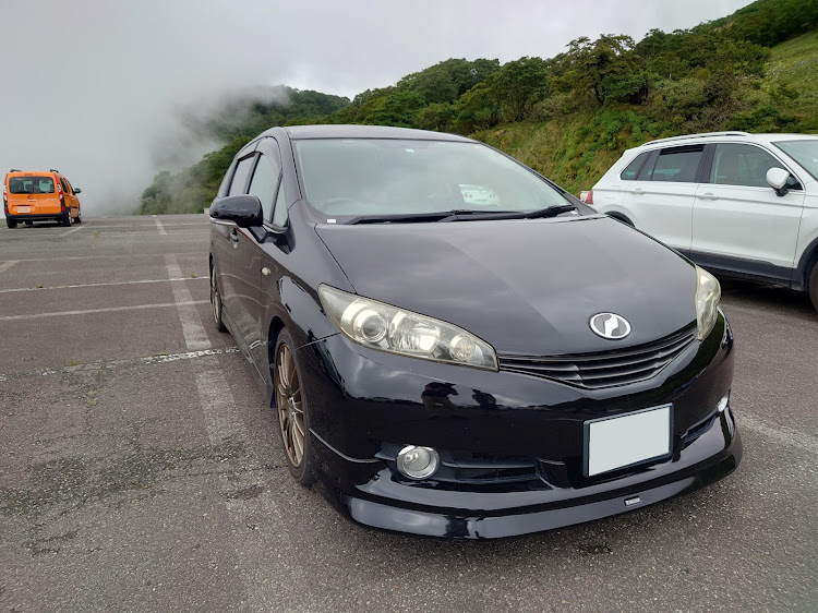 ウィッシュの伊吹山ドライブウェイ・ドライブスポット・伊吹山に関するカスタム事例の投稿画像1枚目