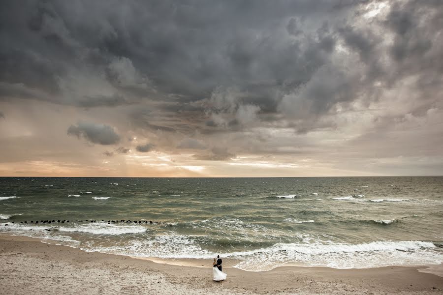 Свадебный фотограф Krzysztof Rydwelski (photokris). Фотография от 18 июля 2019