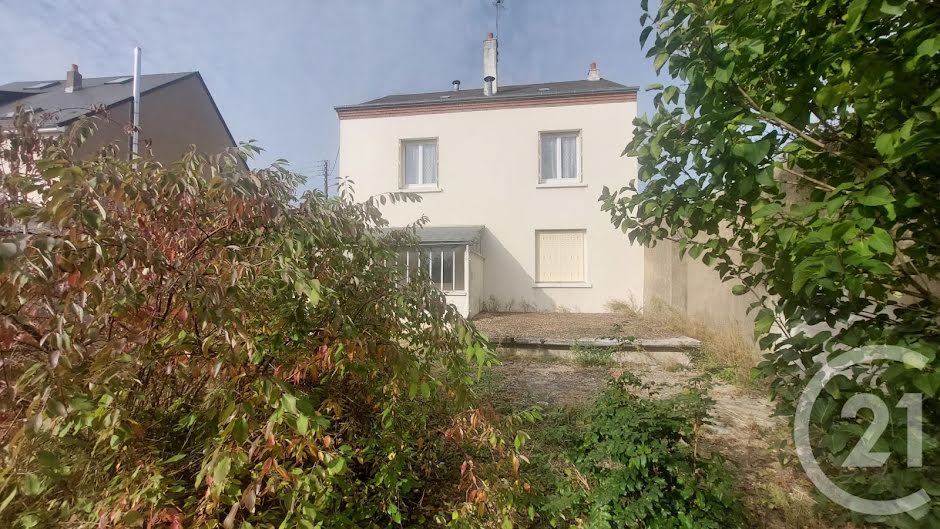 Vente maison 5 pièces 113 m² à Fleury-les-Aubrais (45400), 280 000 €