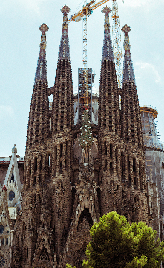 Sagrada Familia Nativity facade towers