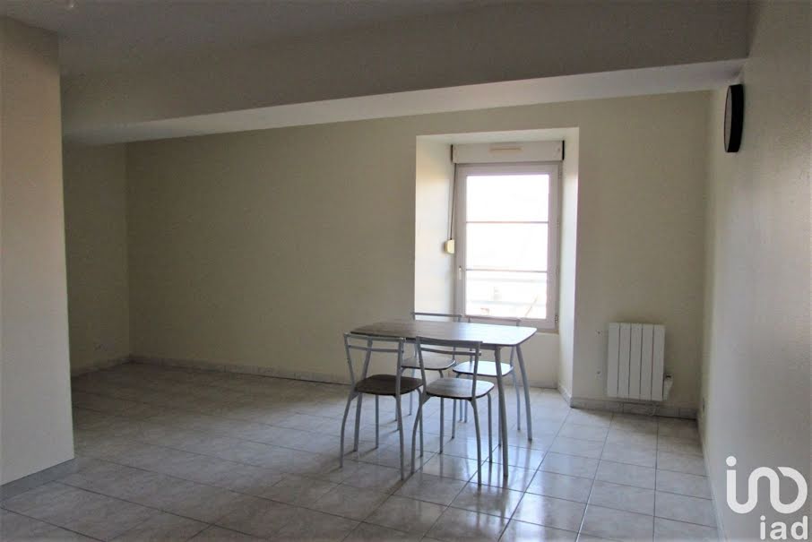 Location  appartement 2 pièces 36 m² à Loudun (86200), 418 €