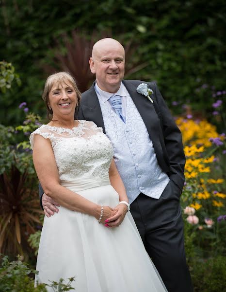 Fotógrafo de bodas Nick Taylor (tailoredimageph). Foto del 1 de julio 2019