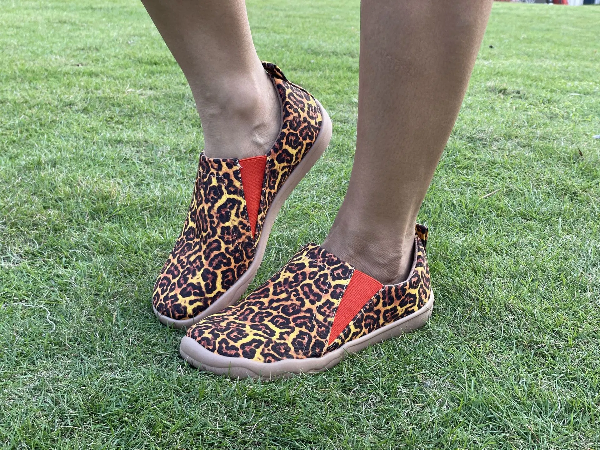 Title 10, Chaussures en tissu confortables à enfiler pour...