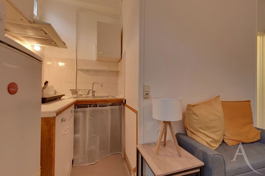 Location meublée appartement 2 pièces 28.6 m² à Montreuil (93100), 850 €