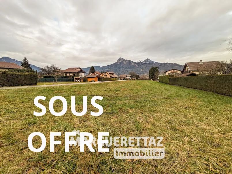 Vente terrain à batir  2554 m² à Scionzier (74950), 430 000 €