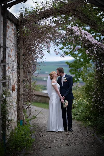 Fotógrafo de bodas Hana Ilčíková (photohanny). Foto del 29 de abril