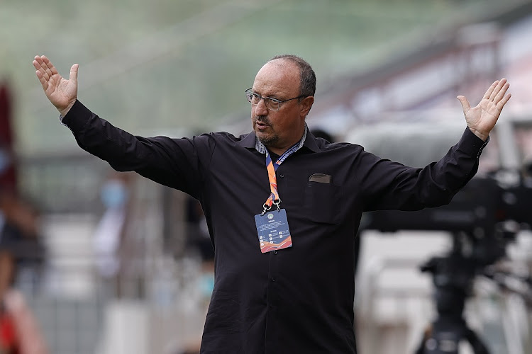 Rafael Benitez says he is ready to take up a project with a Premier League team "tomorrow".