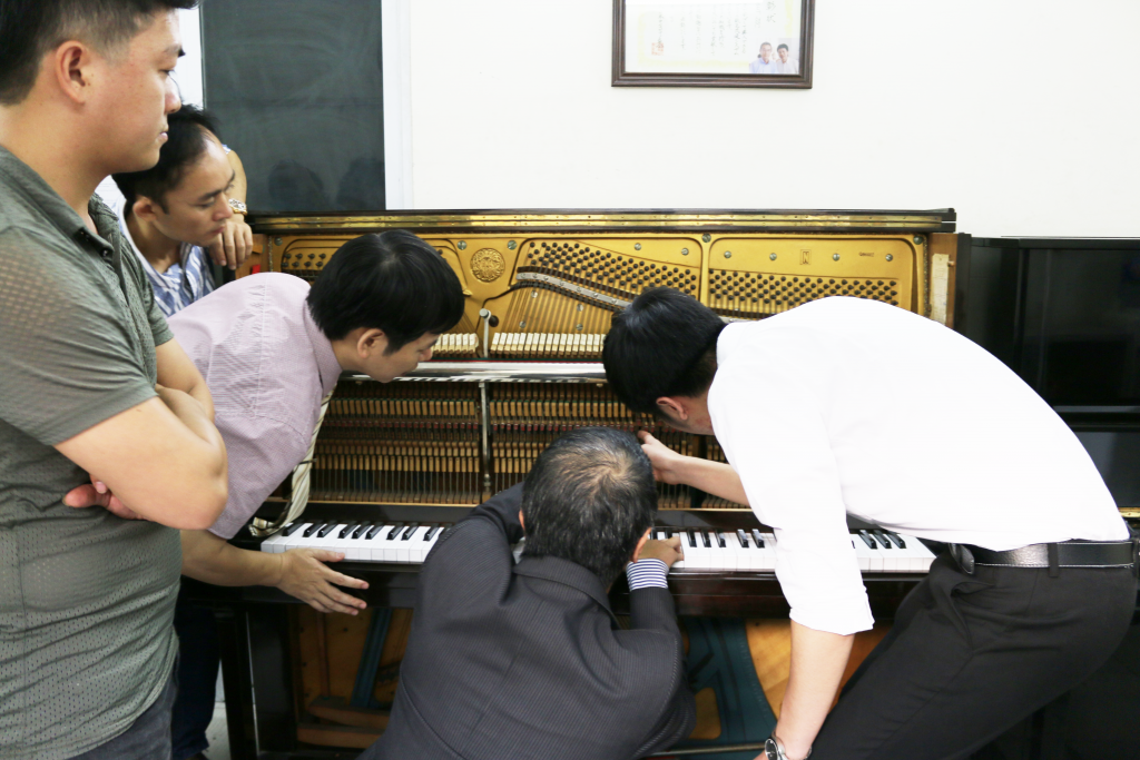 Sửa piano tại nhà không cần di chuyển đàn