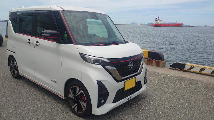 ルークスの日産・ROOX・ルークス・B45A・海と愛車に関するカスタム事例の投稿画像1枚目