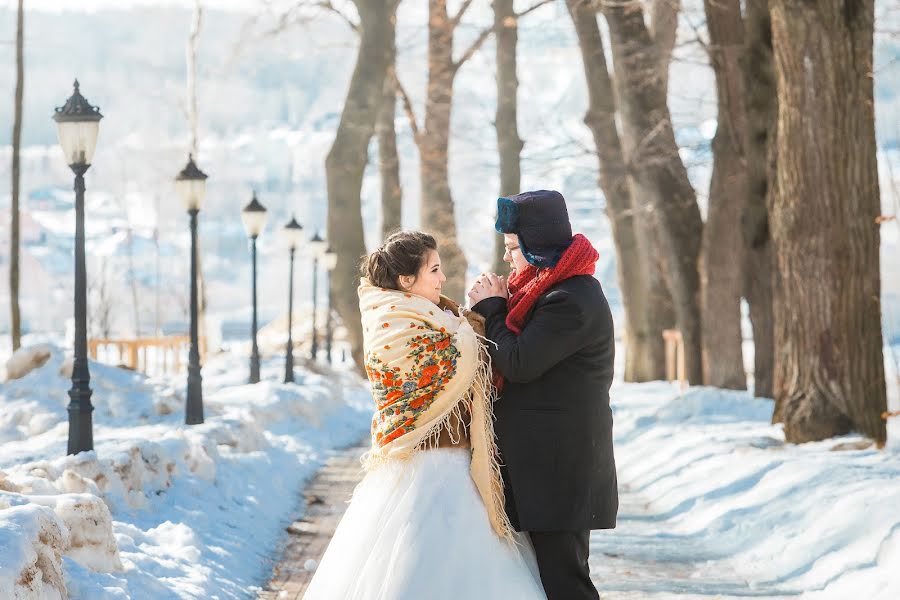 Bryllupsfotograf Valentina Baturina (valentinalucky). Bilde av 1 mai 2019