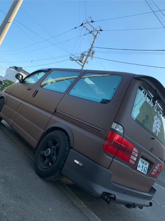 グランドハイエースのカラーチェンジ・絆・グランドハイエース・札幌に関するカスタム事例の投稿画像2枚目