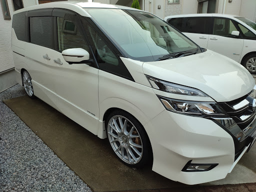 セレナのC25セレナ・生脚・車高調・ラルグス車高調に関する