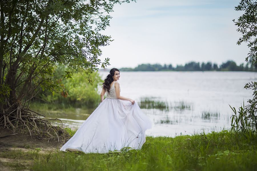 Fotógrafo de casamento Aleksandra Ermilina (sandra1605). Foto de 6 de setembro 2018