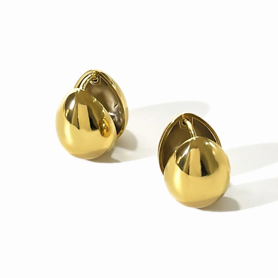 Titanium stalen waterdruppel oorclips waterdicht en veelzijdig, de perfecte oorbellen voor elke outfit en gelegenheid.