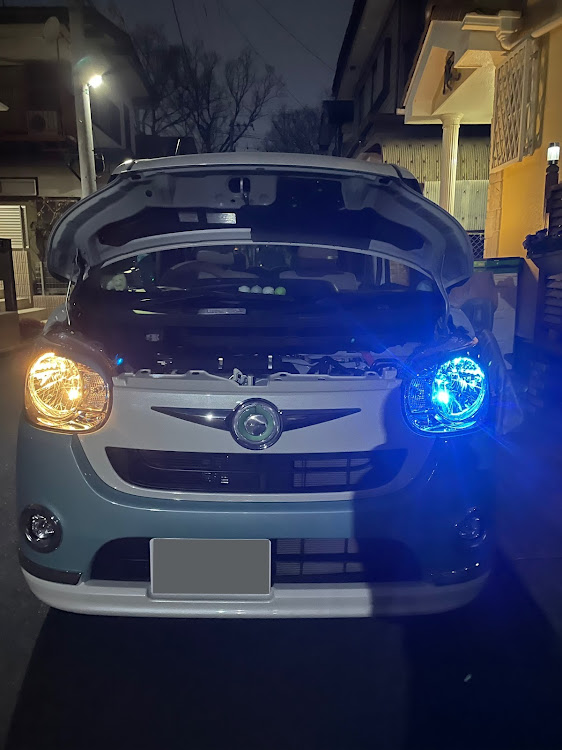 ムーヴキャンバスのムーヴキャンバス・ポジションランプ交換・すみっコぐらしカーに関するカスタム事例の投稿画像1枚目