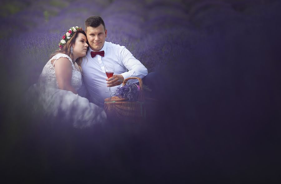 Fotógrafo de casamento Tomasz Basta (tomaszbasta). Foto de 12 de março 2020