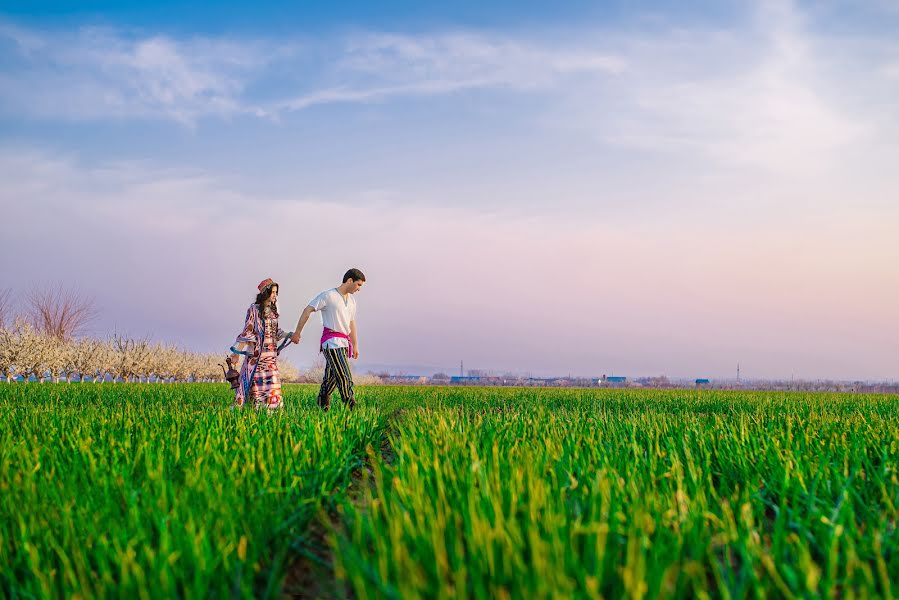 結婚式の写真家Aziz Khalikov (azizkhalikov)。2018 4月20日の写真