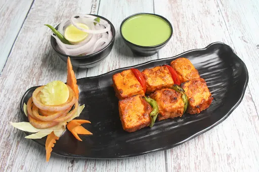 Paneer Surkh Lal Tikka [6 Pieces]