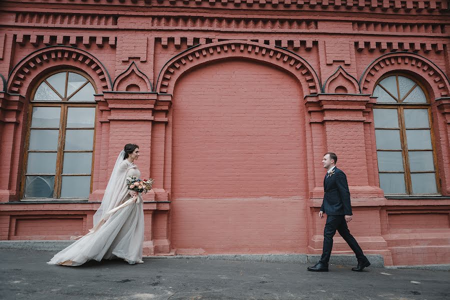 ช่างภาพงานแต่งงาน Denis Gaponov (gaponov) ภาพเมื่อ 22 มีนาคม 2019