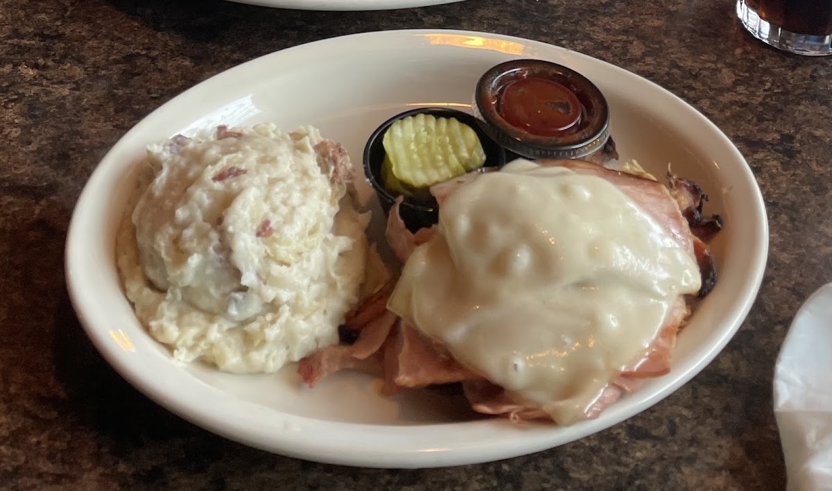 Pulled Cuban sandwich with no bun and garlic mashed potatoes as side