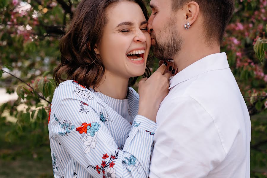 Wedding photographer Olya Bezhkova (bezhkova). Photo of 13 May 2019