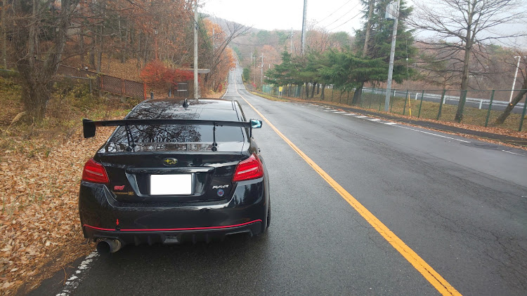 WRX STIの無加工スマホ撮りに関するカスタム事例の投稿画像1枚目