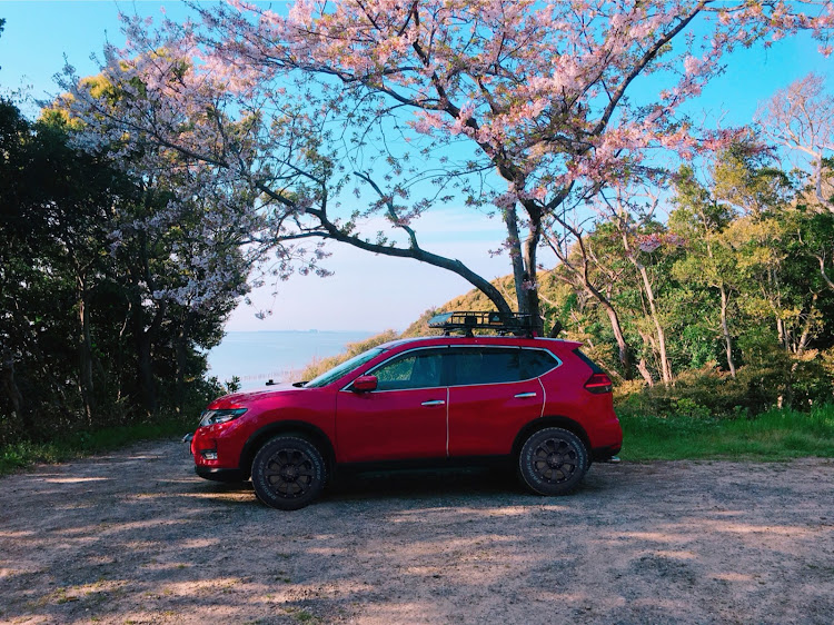 エクストレイルのSUV・コロナ終息祈願🙏・エクストレイルT32・BF Goodrich・オープンカントリーMTに関するカスタム事例の投稿画像1枚目