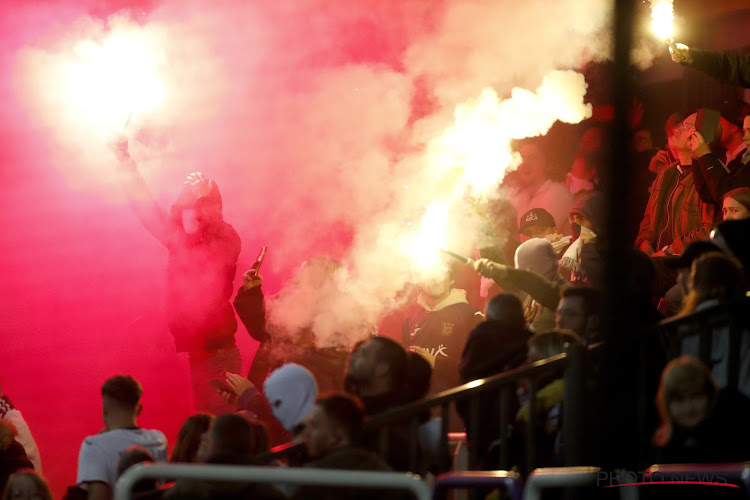 Anderlecht réagit à l'interruption de match par ses supporters : "Ce genre d'action n'a pas sa place dans un stade"