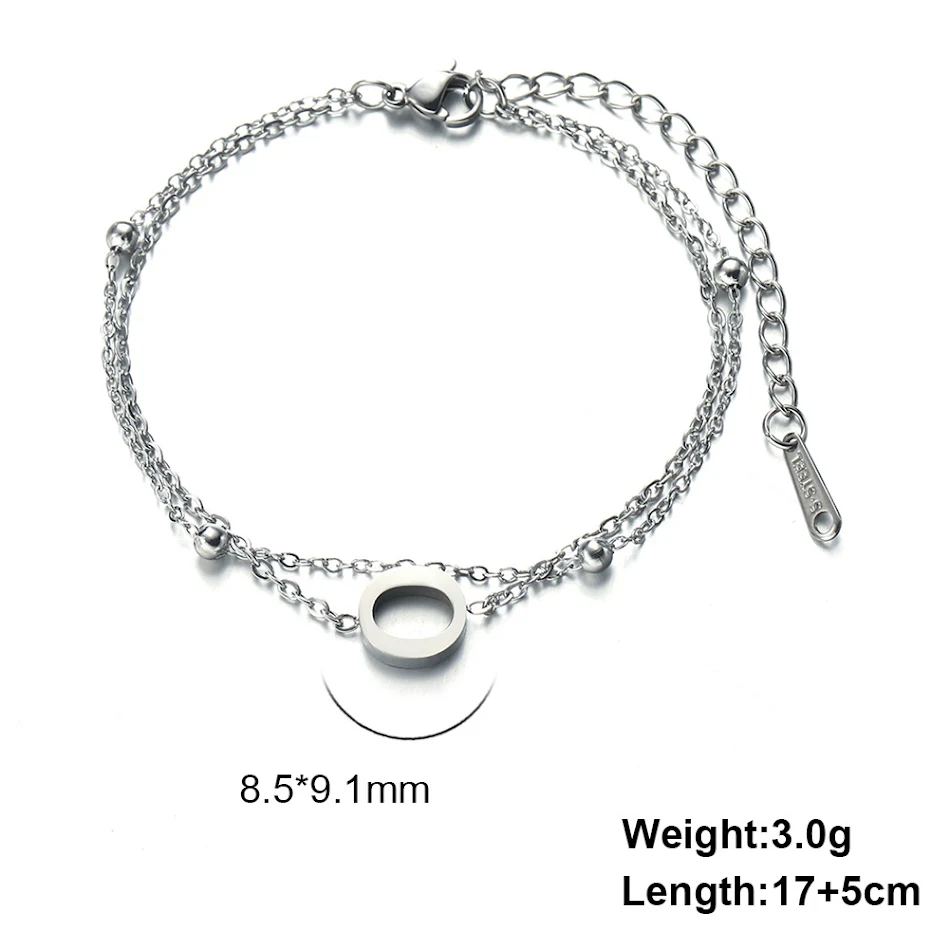Titanium stalen armband met hanger van 26 letters, dubbele ketting, elegant en duurzaam design. Gepersonaliseerd en perfect als cadeau.