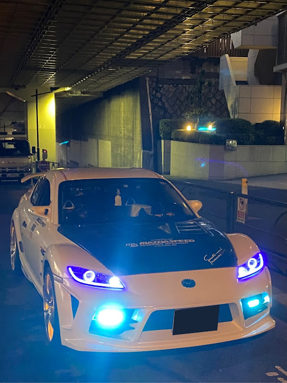 RX-8のイニシャルをテラカズからテラカズエイトモに。・エイトライフを満喫してます♪♪♪・暗い所で試しに撮影。・だいぶ寒くなりました。みなさん風邪ひかないように暖かくしてね寝てくださいね。・色んな素敵な場所まで、ドライブして行きたい。に関するカスタム事例の投稿画像6枚目