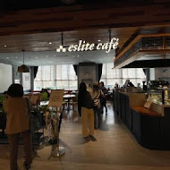 Eslite Café