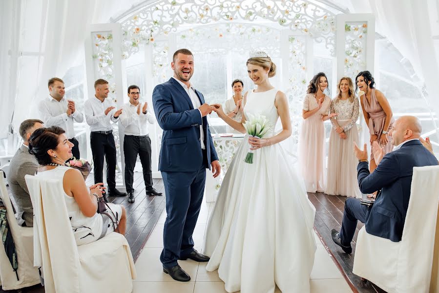 Fotógrafo de bodas Vitaliy Kozin (kozinov). Foto del 18 de septiembre 2020