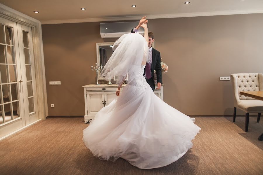 Wedding photographer Sergey Dorofeev (doserega). Photo of 14 February 2014