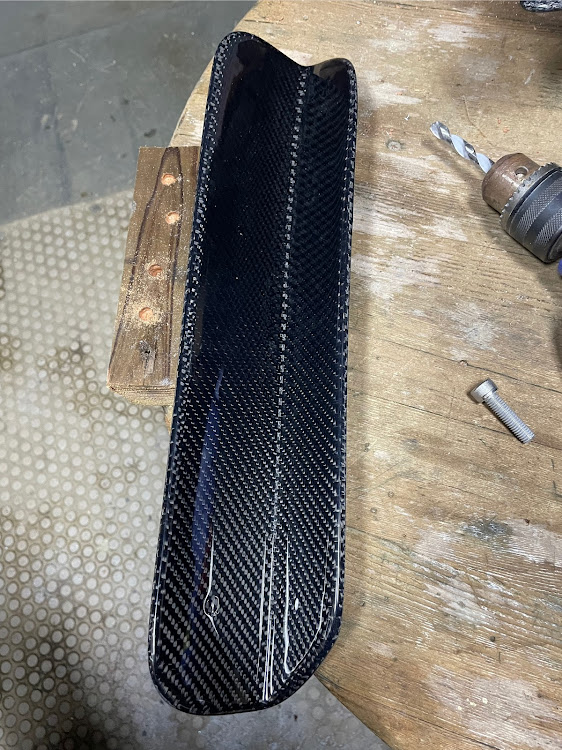 NISSAN GT-Rの【GR】Gojappe Racing GT-R R35・台湾製粗悪品・穴開け加工・吸ってはいけない白い粉・モノタロウ助かりますに関するカスタム事例の投稿画像1枚目