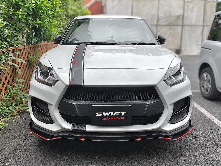 スイフトスポーツのカスタム・ドレスアップ・zc33s・エアロパーツ・スイスポに関するカスタム事例の投稿画像6枚目