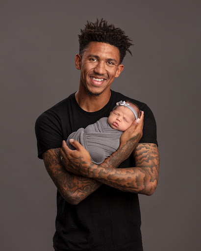 WHAT TO WEAR FOR A NEWBORN SESSION
