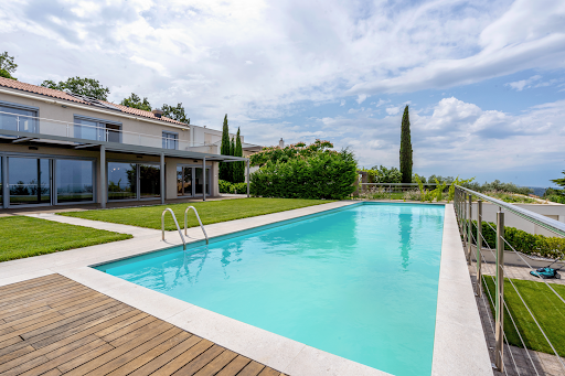 Villa avec piscine et jardin 5