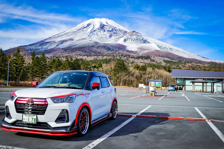 ロッキーのKuhl Racing・カスタムカー・愛車撮影スポット・富士山と愛車・愛車撮影に関するカスタム事例の投稿画像1枚目