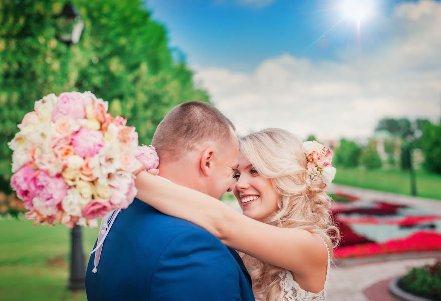 Fotografo di matrimoni Anzhelika Nikiforova (angel13). Foto del 7 aprile 2017