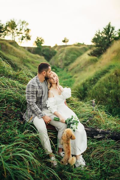 Wedding photographer Karina Ostapenko (karinaostapenko). Photo of 30 September 2020