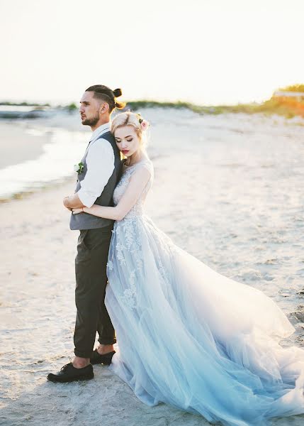 Fotógrafo de casamento Anna Kolodina (kolodina). Foto de 17 de junho 2016