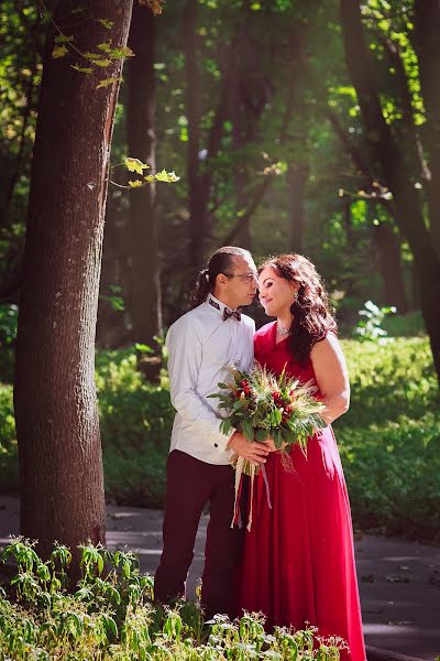 Fotógrafo de casamento Olga Mazlova (selegilin). Foto de 1 de setembro 2017