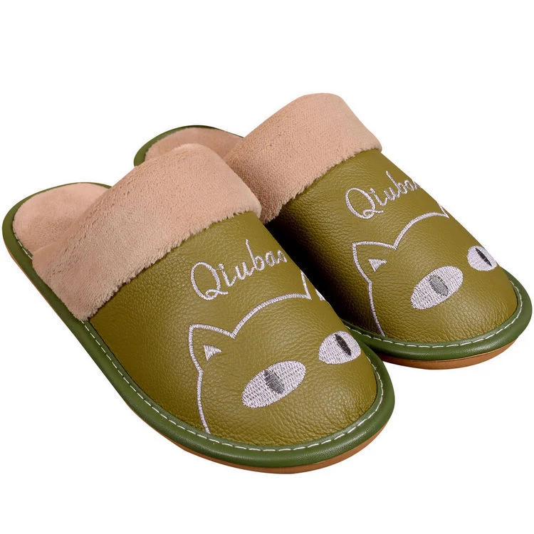 Pantoufles Chaudes en Coton pour Couples et Enfants Antidérapantes en Cuir et Laine. Le confort familial garanti pour l'hiver.