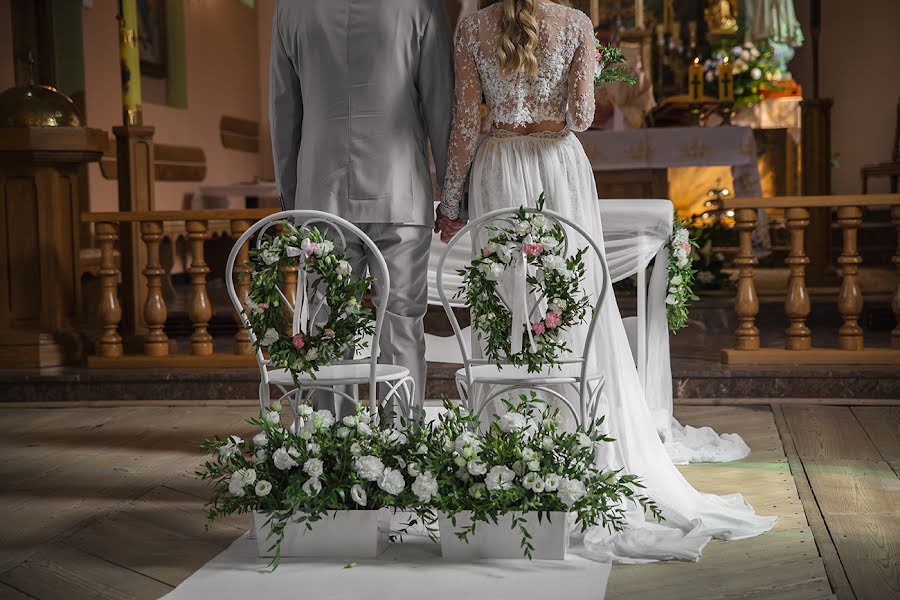 Jurufoto perkahwinan Maciej Kwasiżur (notofotostudio). Foto pada 17 Februari 2020
