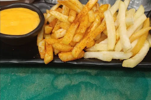 Peri Peri Fries With Salted Fries And Chipotle Mayo Dip