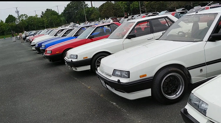 スカイラインのR30・オフ会・ロクミー・個性派ぞろいに関するカスタム事例の投稿画像8枚目