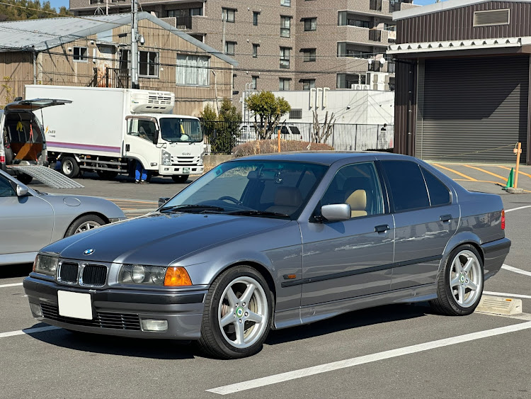3シリーズ セダンのBMW3シリーズ・BMWE36・#ネオクラシック・ドイツ車・思い出の車に関するカスタム事例の投稿画像1枚目