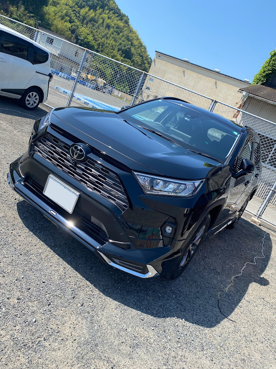 RAV4のRAV4乗りさんと繋がりたい・rav4のある生活・RAV4モデリスタ・フレッシュキーパーに関するカスタム事例の投稿画像1枚目